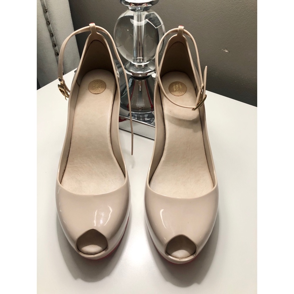 Melissa platform wedge sandal